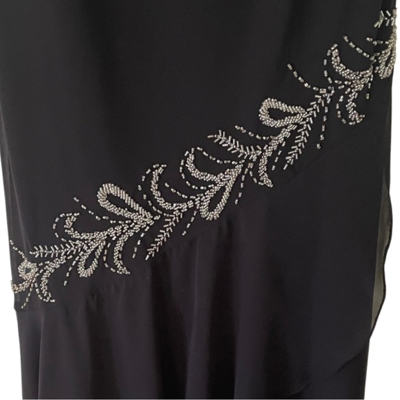 Alex Evenings Black Sleeveless Chiffon V-Neck Dress w/ Detailed Beadwork sz 8 - Picture 5 of 8